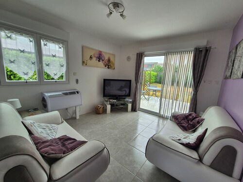 Luxury villa Loubes Bernac