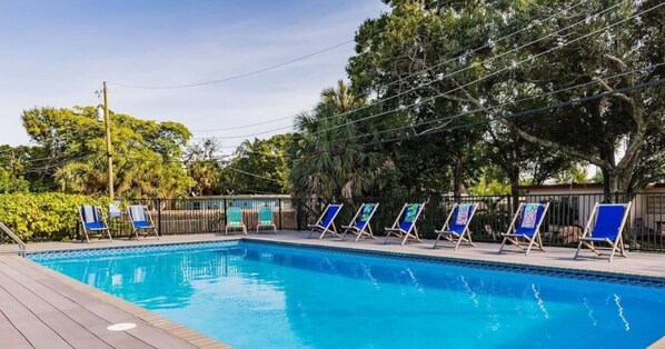 The pool is heated year round to 84 degrees.  The heater doesn't run at night, so in the winter the temperature drops, and usually it's back up to 84 by noon.