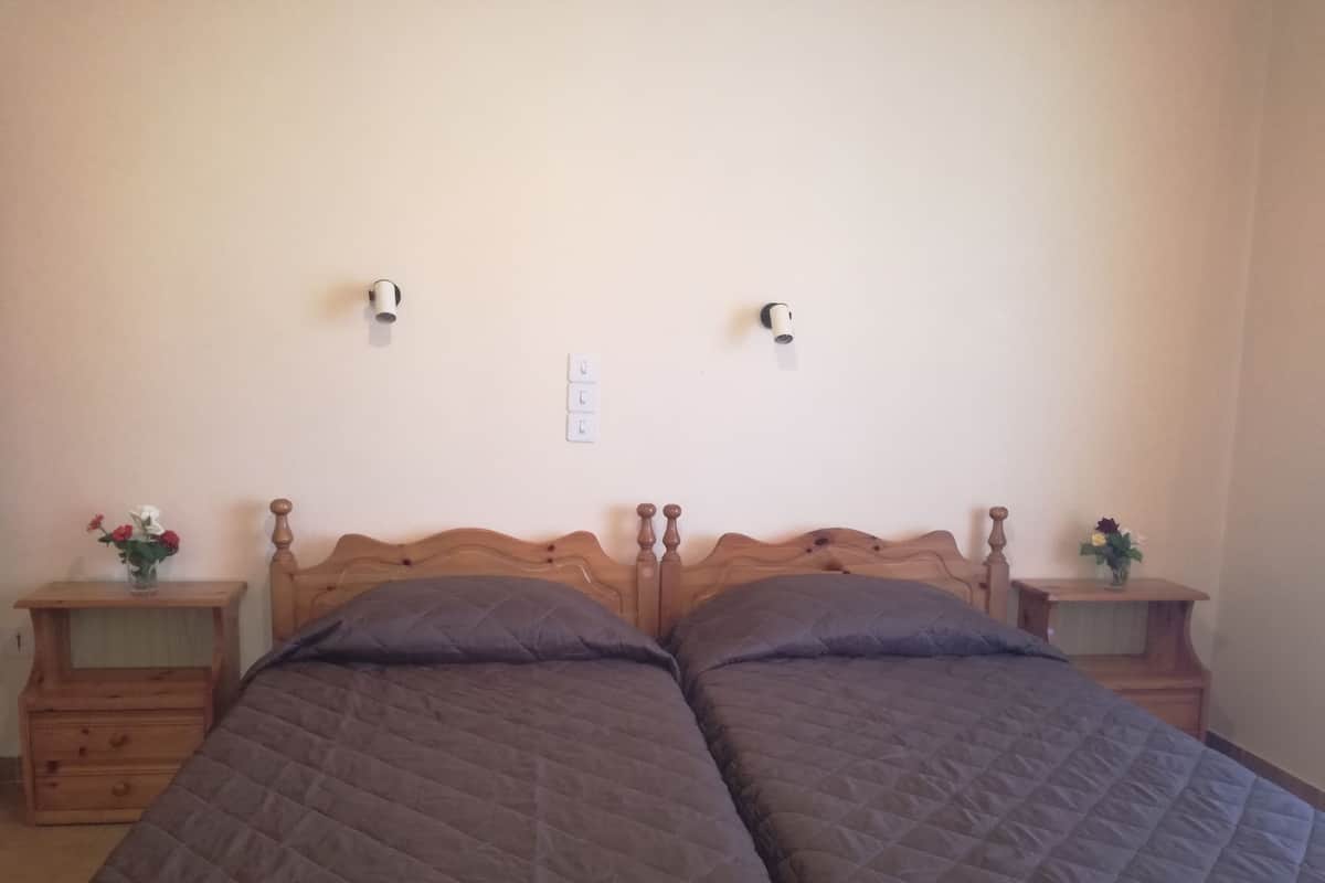 Apartment, Sea View | Laptop workspace, iron/ironing board, free cribs/infant beds, free WiFi