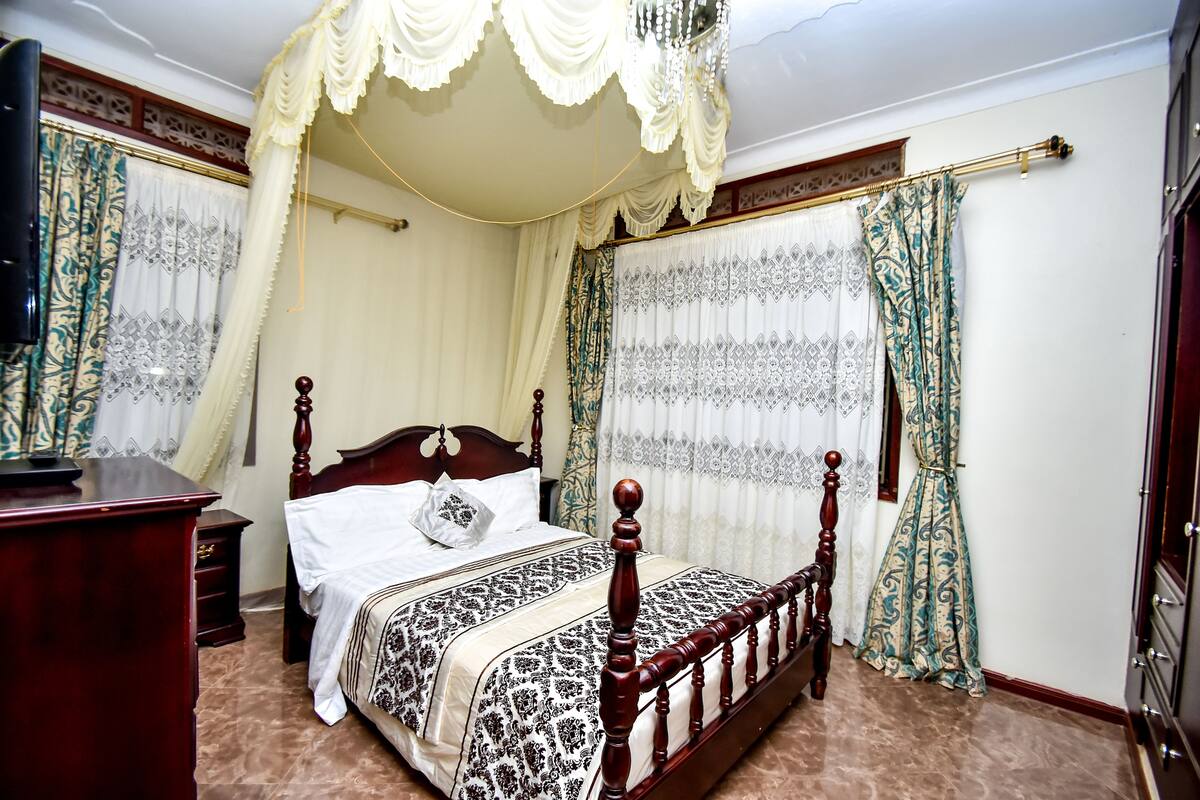 Classic Apartment, Sea View