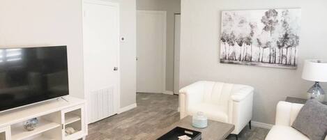 Televisión, oficina