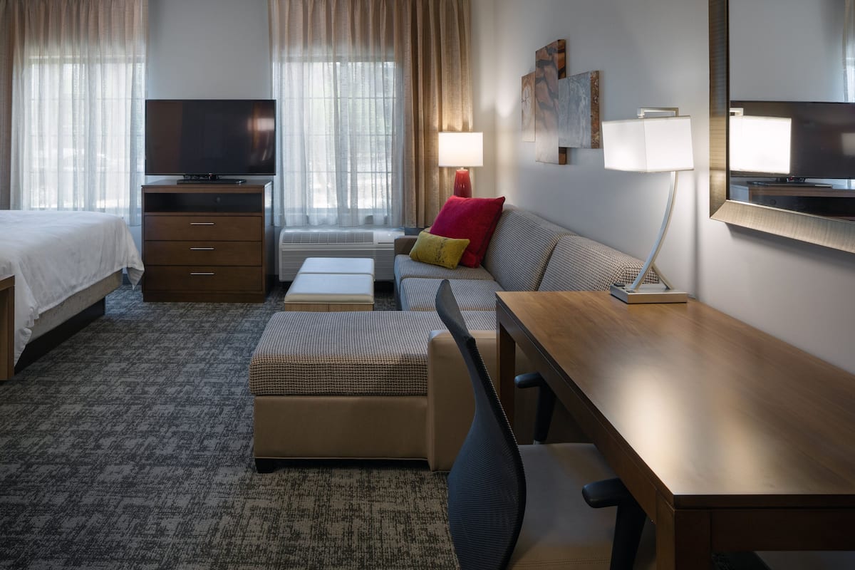 1 bedroom, premium bedding, pillowtop beds, desk