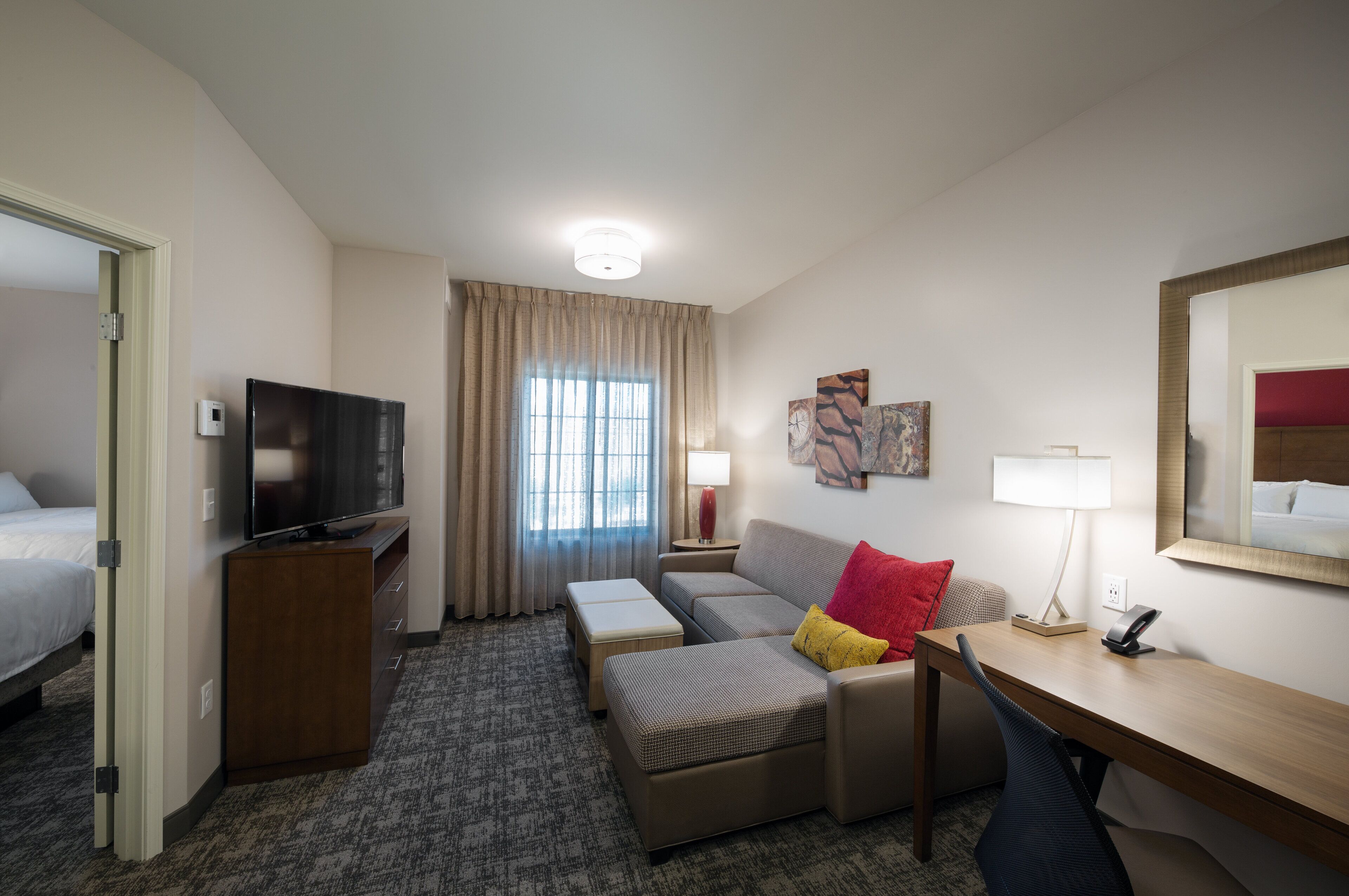 Photo - Staybridge Suites Phoenix - Biltmore Area by IHG