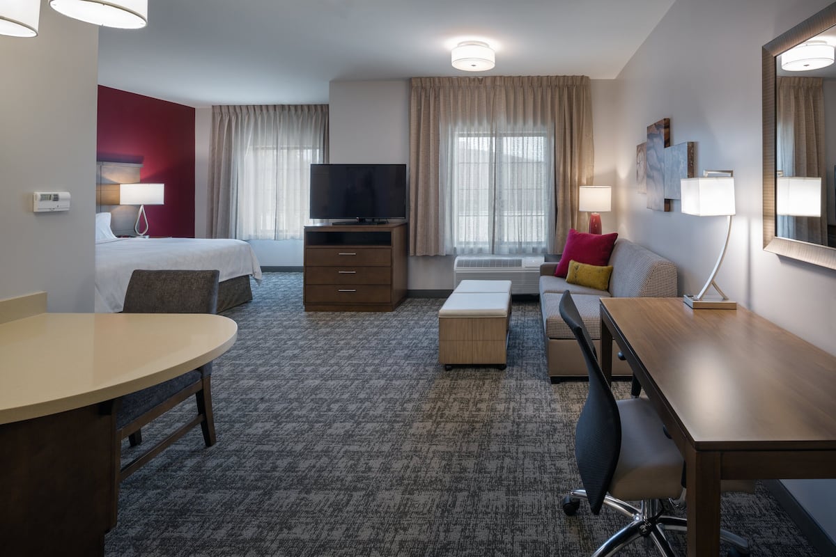 Premium bedding, pillowtop beds, desk, laptop workspace