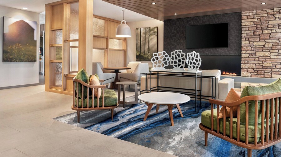 Fairfield Inn & Suites by Marriott Milwaukee West