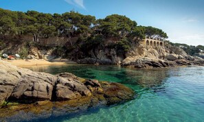 Beach nearby - Beautiful Apartment, Swimming Pool and Beach 1 (Platja d'Aro)