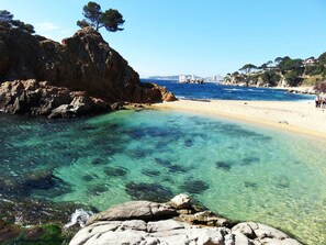Beach nearby - Beautiful Apartment, Swimming Pool and Beach 1 (Platja d'Aro)