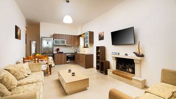 Een smart-tv en een open haard