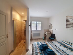 2 Schlafzimmer, Bügeleisen/Bügelbrett, Reisekinderbett, kostenloses WLAN