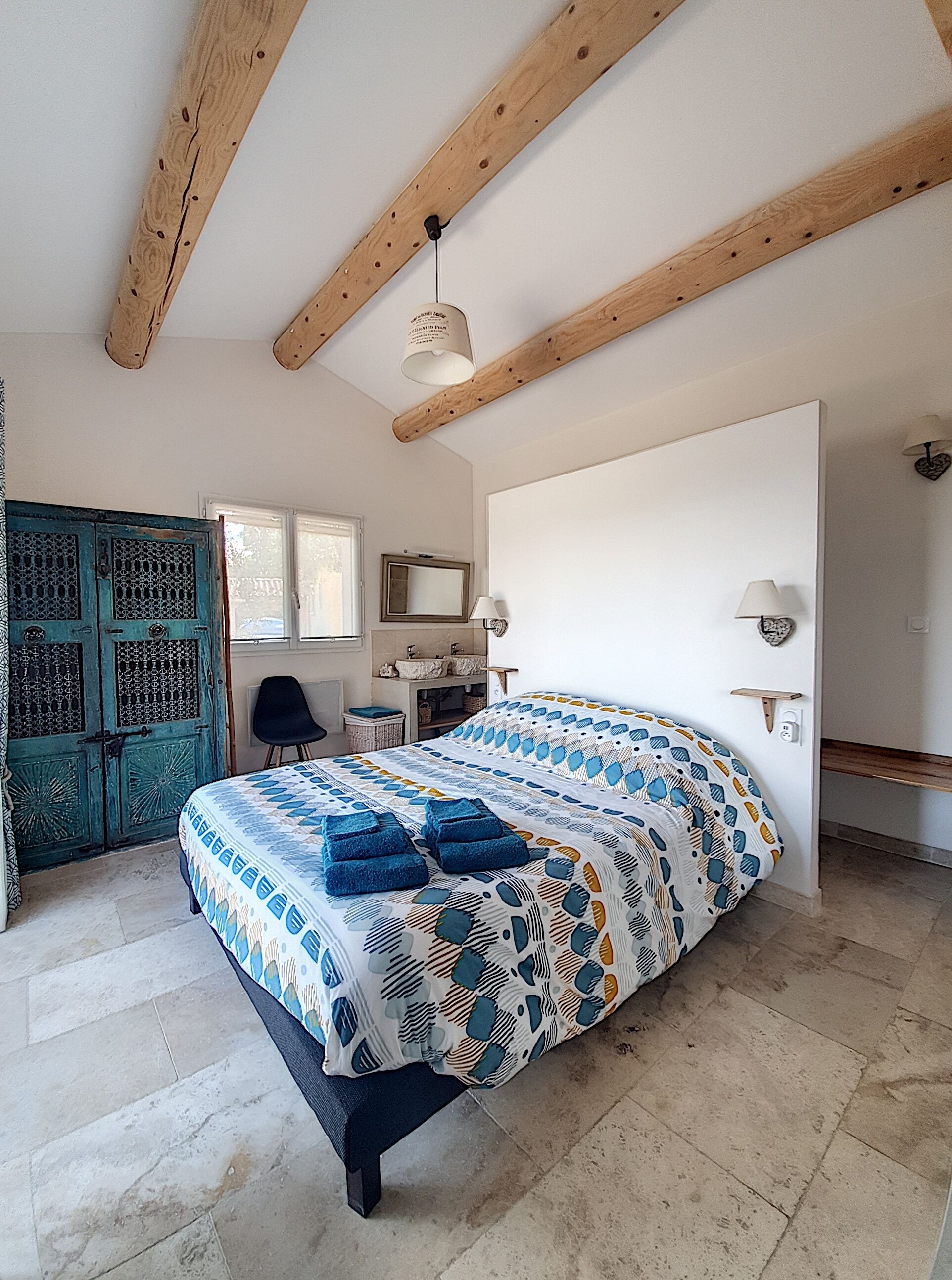 2 bedrooms, iron/ironing board, travel cot, free WiFi