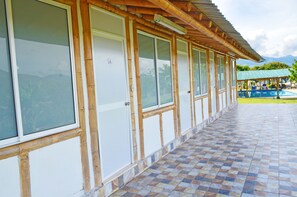 Rum - utsikt mot trädgården | Exteriör