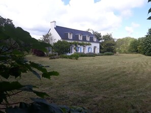 Exterior - Beautiful traditional architect villa, 400m from the beach, 8000m2 garden (Loctudy)