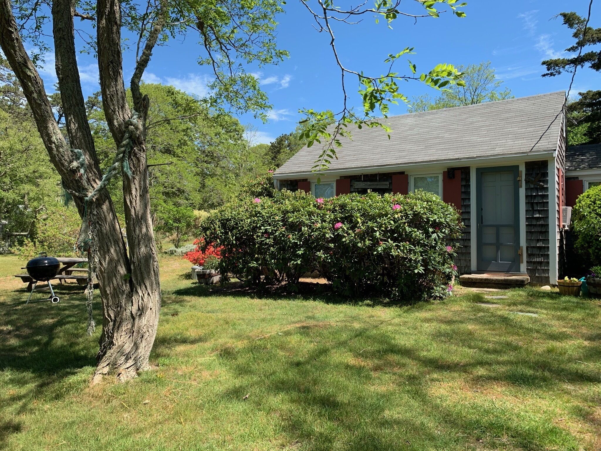 Comfy cottage in perfect location, quiet setting