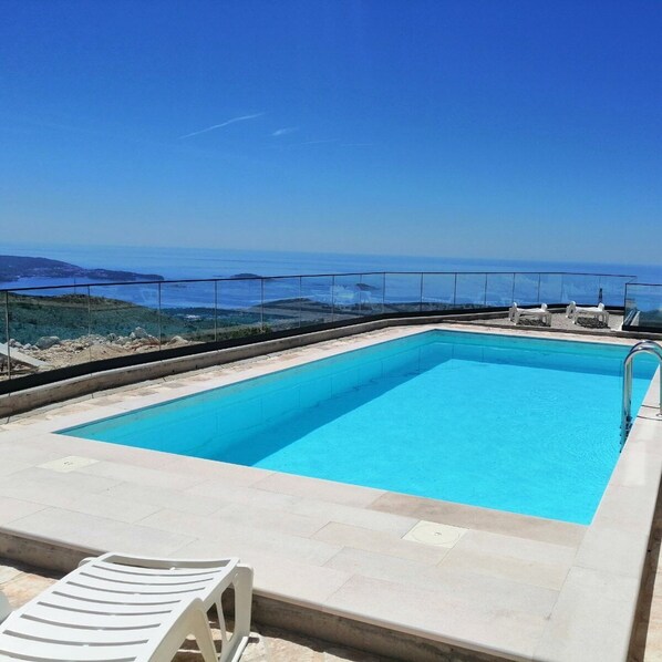 Seasonal outdoor pool - Dubrovnik Heights Luxury Villa (Ravno)