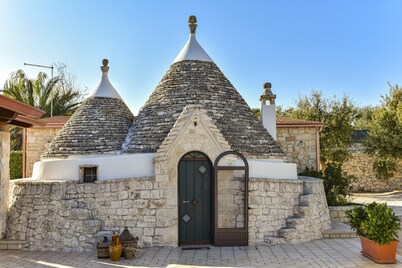 Stylish Trulli with Private Pool for 4 guests in Puglia