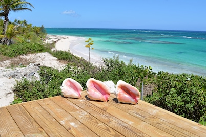 Oceanfront- Brand new Eleuthera house