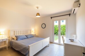 6 soverom, safe på rommet, skrivebord og strykejern/-brett