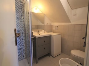 Hair dryer, towels
