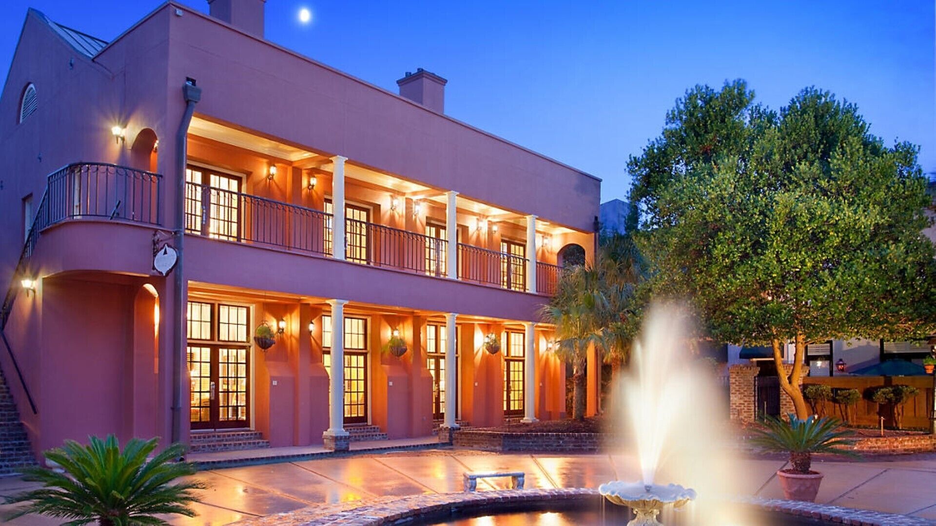 What you'll love about The Lodge Alley Inn