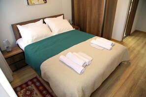 1 Schlafzimmer, Bügeleisen/Bügelbrett