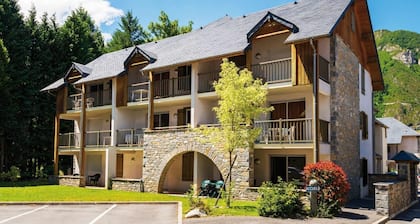 Appartement Duplex à 500m de la télécabine et des thermes | Casiers à ski