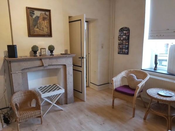 Interior - "At Mon'OncEugene" (Remouchamps)