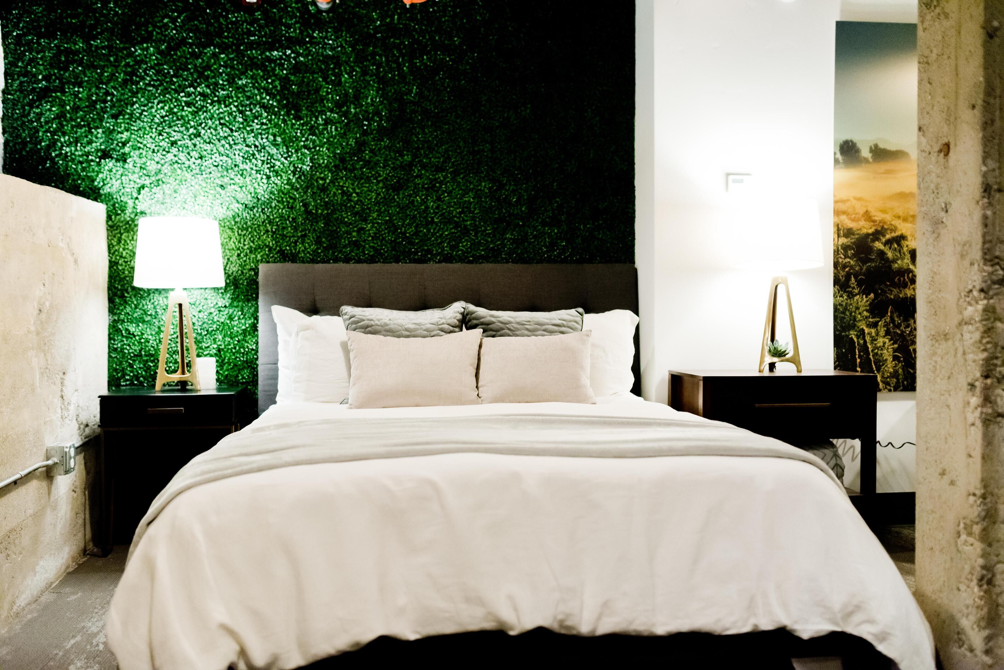 Ferros/tábuas de passar roupa, Wi-Fi, roupa de cama