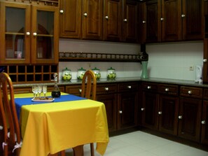 Dining - Villa de Sao Paulo - (Funchal)