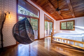 6 Schlafzimmer, Bügeleisen/Bügelbrett, Reisekinderbett, WLAN