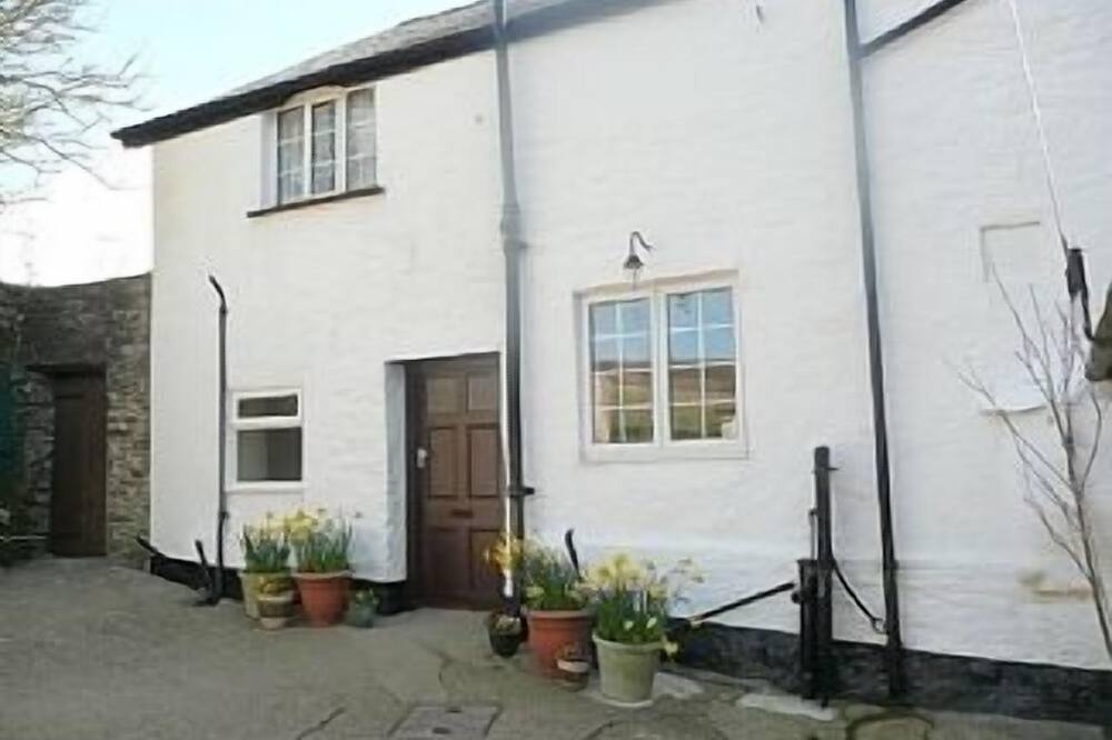 Country Cottage, Situated On A Wing Of A 17th Century Farmhouse, 4* Standard