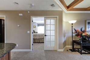 3 Schlafzimmer, Bügeleisen/Bügelbrett, WLAN, Bettwäsche