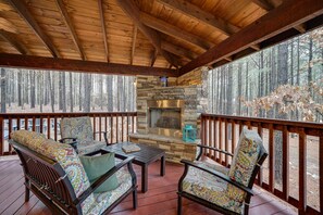 Property grounds - Broken Bow Cabin on 1 Acre w/ Hot Tub & Fire Pit! (Broken Bow)