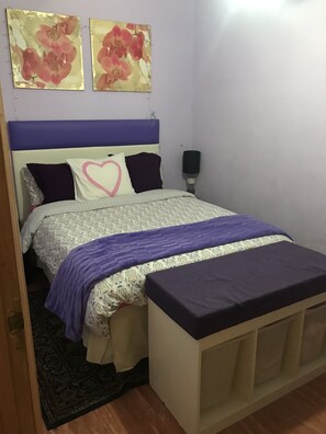 2 chambres, fer et planche à repasser, accès Internet, draps fournis