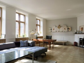 TV, DVD player, stereo - City Apartment in Copenhagen with 3 bedrooms sleeps 5 (Copenhagen)