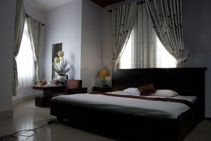 Double Room | Free WiFi, bed sheets - Eden Hotel (Buon Ma Thuot)
