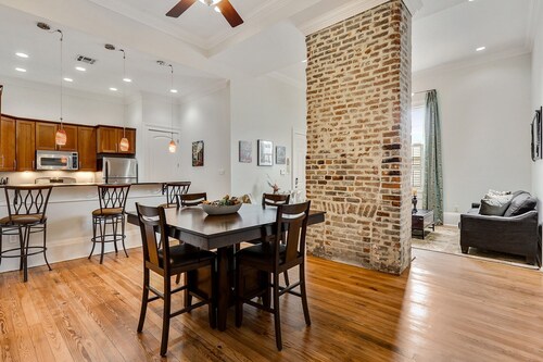 Historic Condominium Steps Away from St Charles Ave and Mardi Gras Parade Route