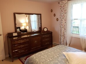 1 chambre, fer et planche à repasser, Wi-Fi gratuit, draps fournis