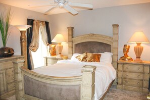 3 chambres, bureau, fer et planche à repasser, lit parapluie