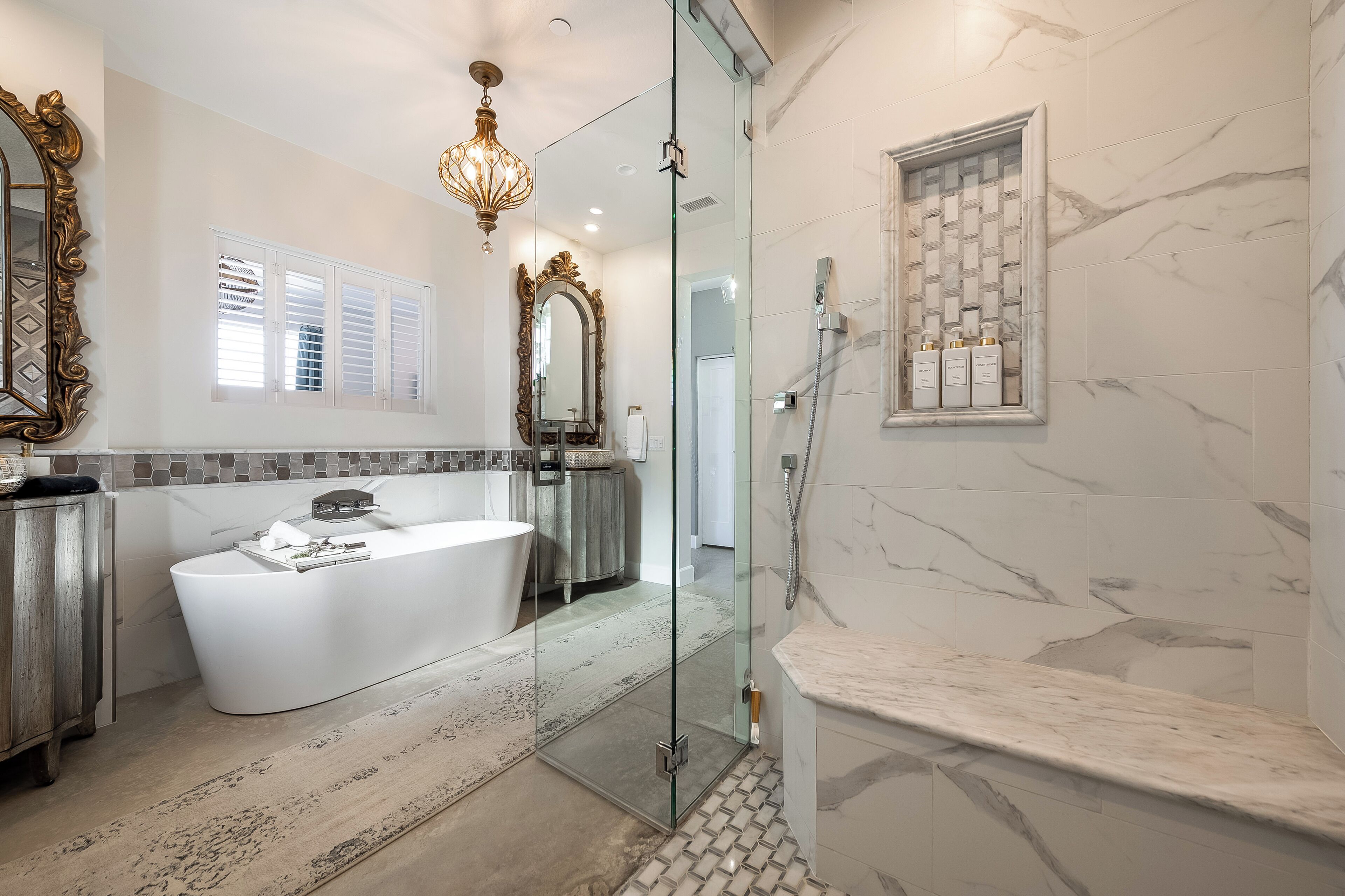 Shower, hair dryer, bathrobes, towels