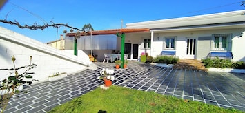 Image of house with land in Betanzos (Coruña), located on Santiago's english way  