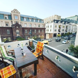 تناول الطعام بالخارج