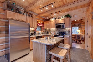 Microwave, dishwasher, coffee/tea maker - Private 2 BR Cabin Sleeps 6 Decks On Mountain Stream Hot Tub Jacuzzi Fireplace Kitchen Pool Table (Sevierville)