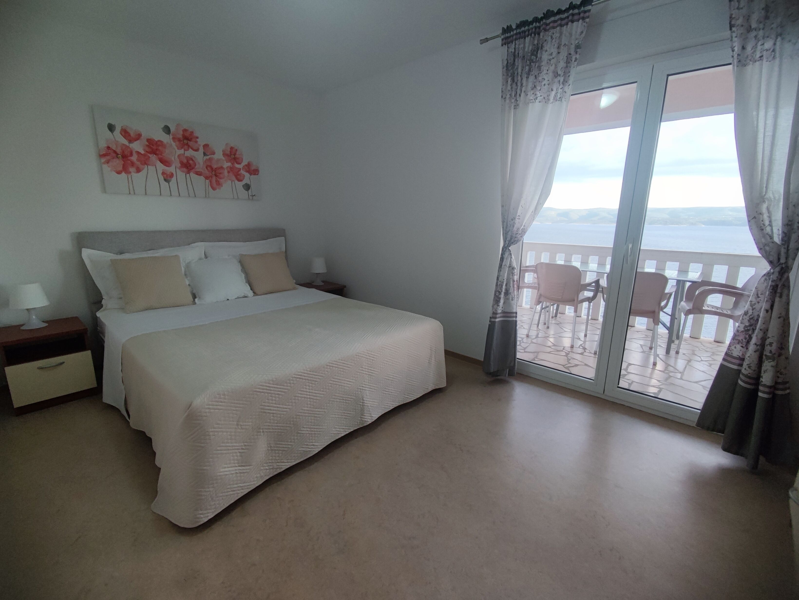 2 slaapkamers, een strijkplank/strijkijzer, wifi, beddengoed