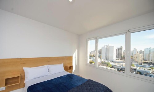 Excellent 1 bedroom apartment, with breakfast and garage