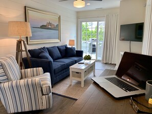 Flatscreentelevisie en een dvd-speler