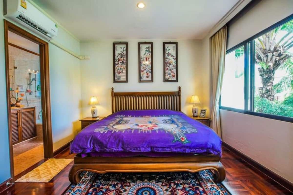 Pattaya YueHu Phoenix Deluxe Villa 5room - hotel rooms