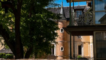Suite Deluxe, vue cour intérieure | Vue de la chambre