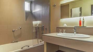 Superior Room | Bathroom | Separate bathtub and shower, rainfall showerhead, free toiletries