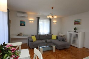 TV - Apartment Skvicalo (93974-A1) (Silo - island Krk)