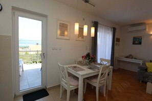 Dining - Apartment Skvicalo (93974-A1) (Silo - island Krk)